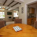 Fox Barn Дом отдыха *